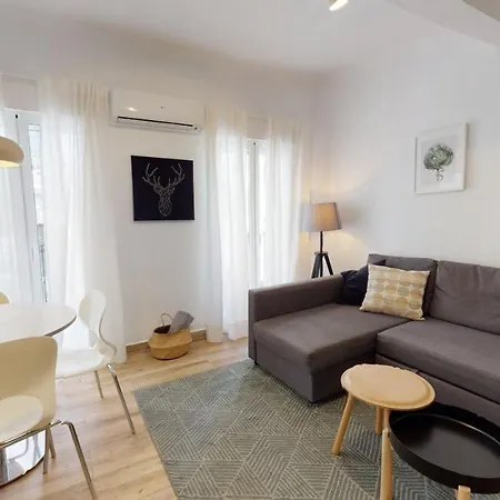 Apartment Friendly Center